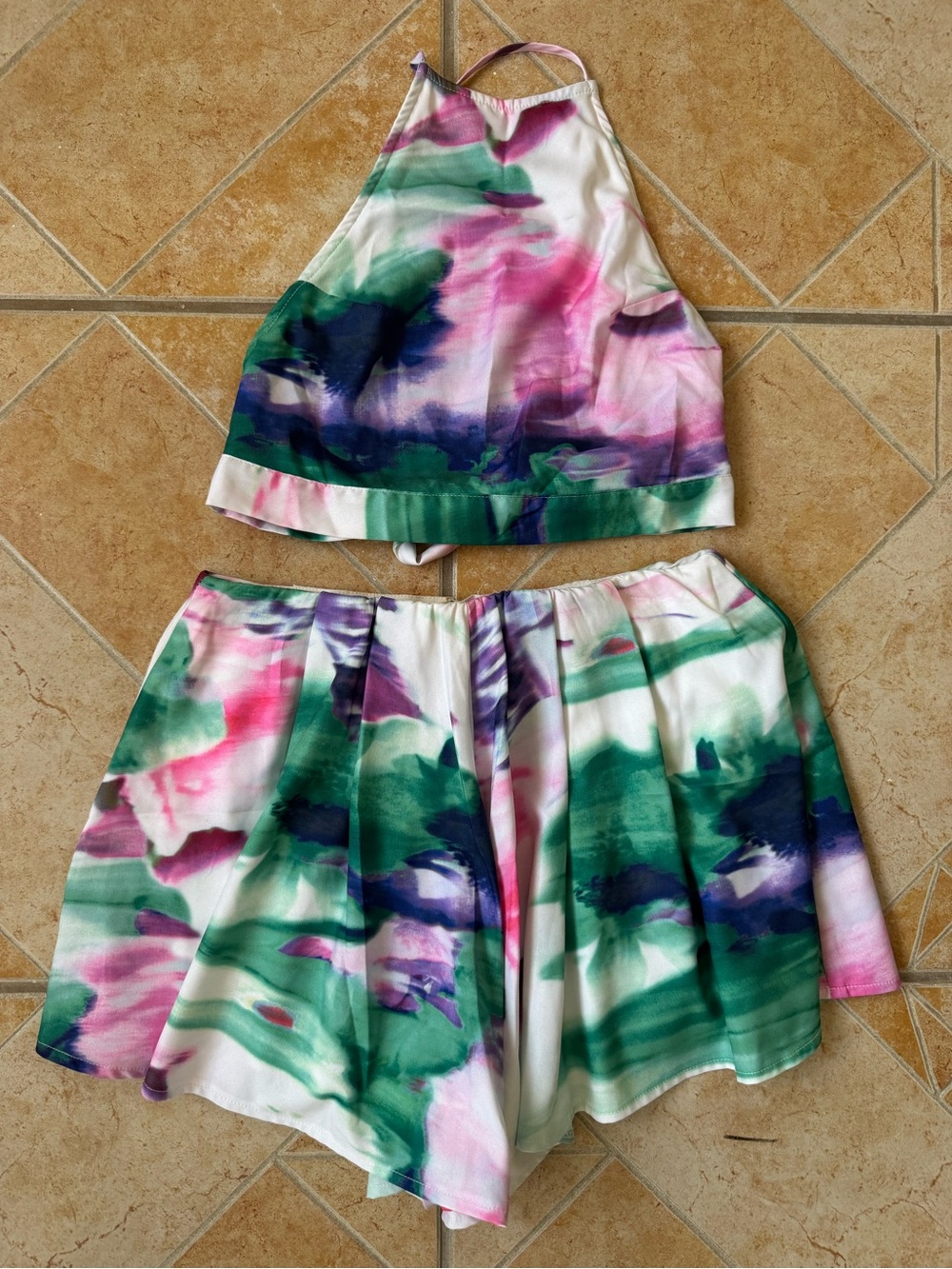 L'ATISTE Green Pink Purple Watercolor Two-Piece Romper Set